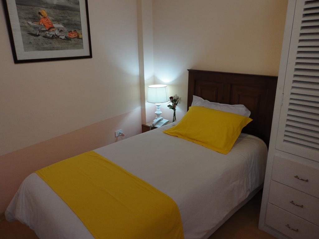 Hotel Rincon Escandinavo Quito Bilik gambar
